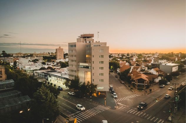 Hotel Unit, Santa Rosa, La Pampa. (Álvarez Argüelles)