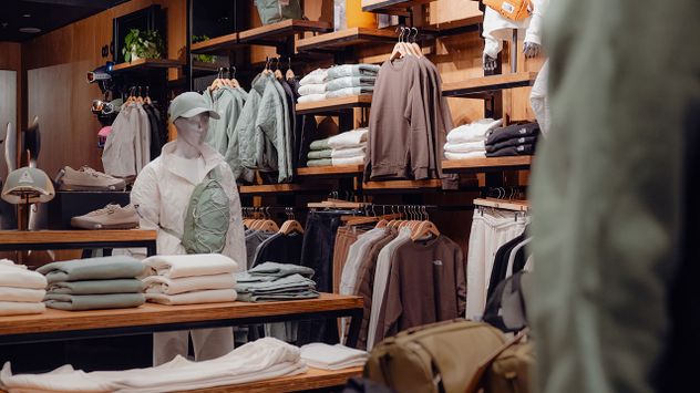The North Face inaugura una tienda y presenta su última colección.