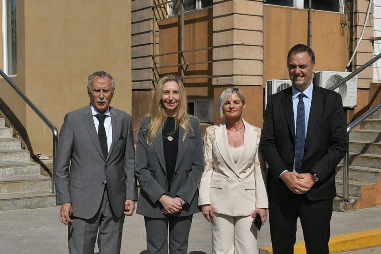 De la mano de Karina, Adorni reapareció en una actividad pública mientras avanza la causa judicial