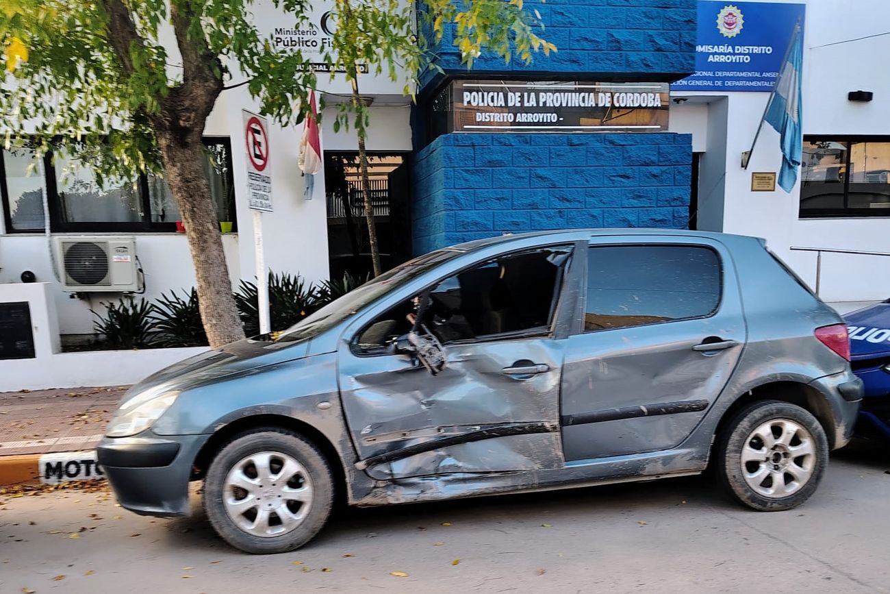  El auto que protagonizó el choque 