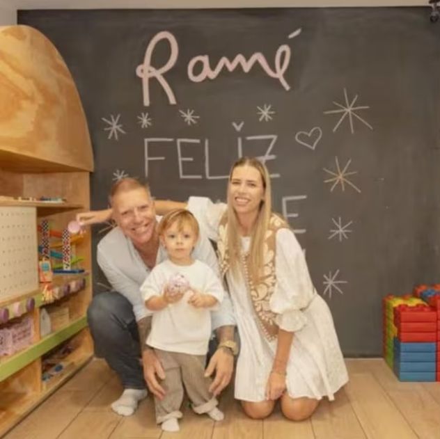 Así está hoy Beltrán, el hijo de Alejandro Fantino y Coni Mosqueira: el festejo por sus 2 años.