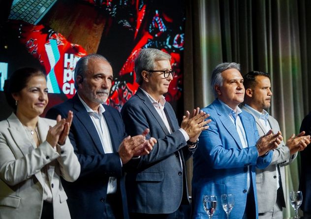 El gobernador Martín Llaryora encabezó el acto de lanzamiento del CBA Me Capacita 2026.