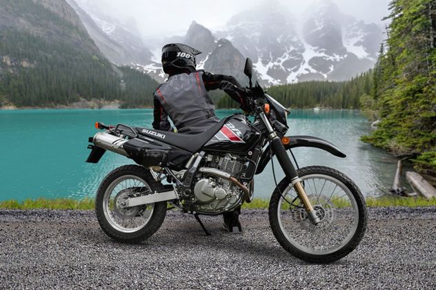 Legendaria, la Suzuki DR 650 para disfrutar toda la aventura.
