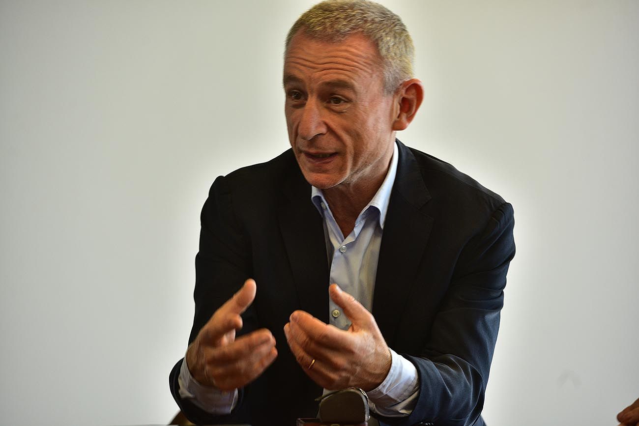 Explicaciones. En agosto de 2023, Alejandro Muszak visitó La Voz para asegurar que pagaría a los ahorristas cordobeses. Más tarde, se derrumbó toda la estructura societaria. (José Hernández / La Voz)