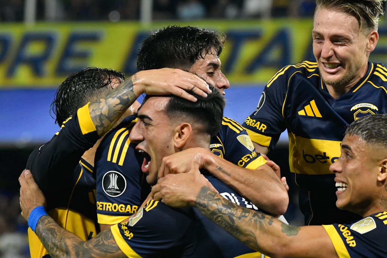 Boca recibió a Barcelona de Guayaquil por la Copa Libertadores. 