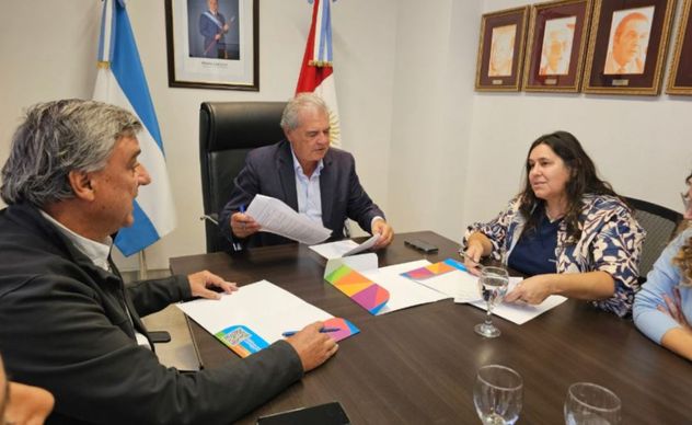 La iniciativa se realiza en conjunto entre el Ministerio de Producción, Ciencia e Innovación Tecnológica, la Cámara de Supermercados y Autoservicios de Córdoba (CASAC) y la Fundación Familias CEA Córdoba.