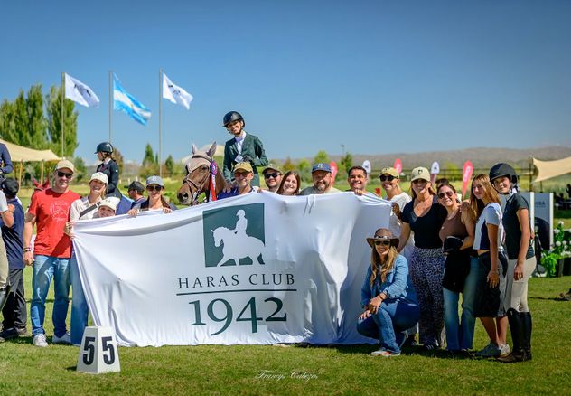 Amazonas y jinetes de Alta Gracia lograron primeros puestos en una competencia provincial.