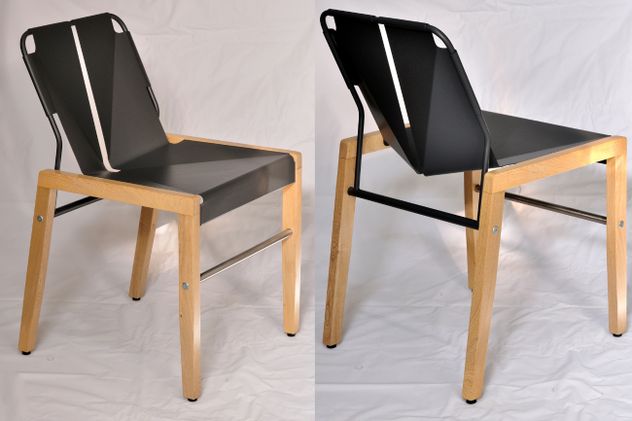 Madera de caroba y acero se integran en una pieza de Damian Entrocassi que equilibra oficio artesanal y precisión industrial.