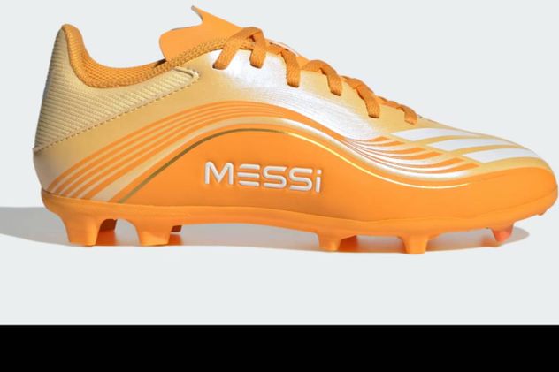 Loe nuevos botines de Messi.