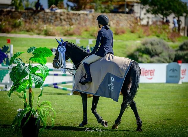 Amazonas y jinetes de Alta Gracia lograron primeros puestos en una competencia provincial.