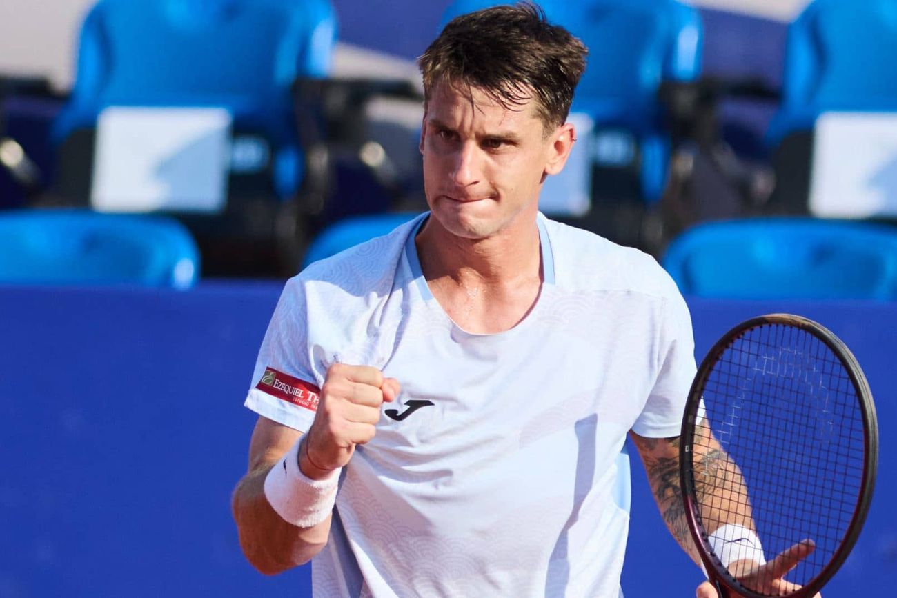 Camilo Ugo Carabelli dio el golpe y avanzó a octavos del torneo ATP de Barcelona