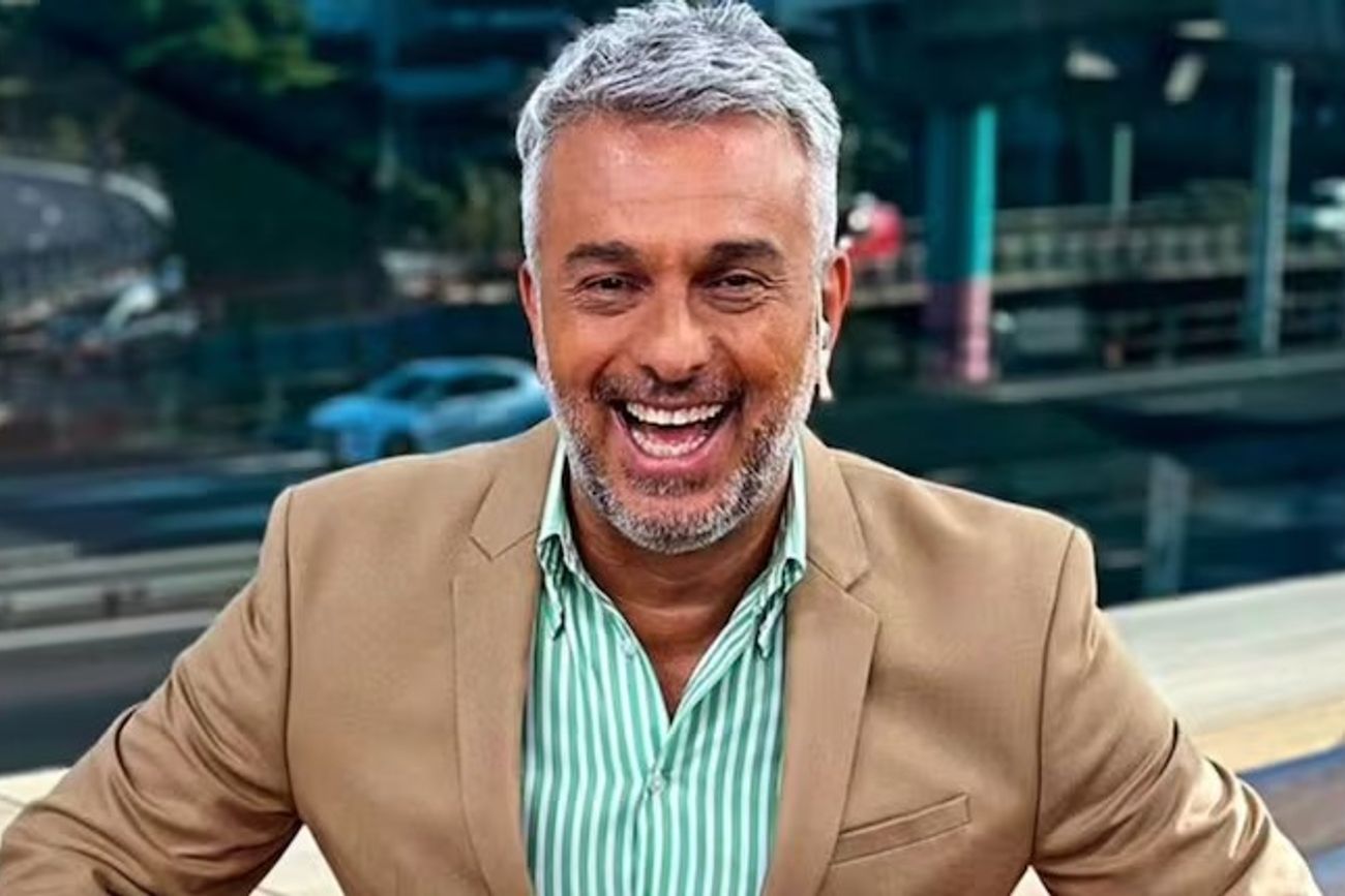 Mario Massaccesi mostró su casa donde vive con sus perros: cómo es por dentro.