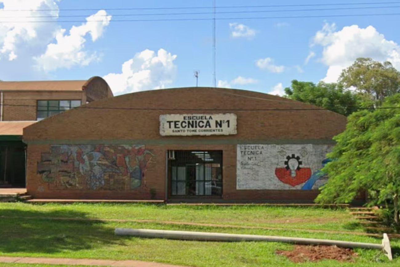 Corrientes: denuncian que alumnos planeaban un tiroteo contra docentes en una escuela de Santo Tomé. (Gentileza Infobae)