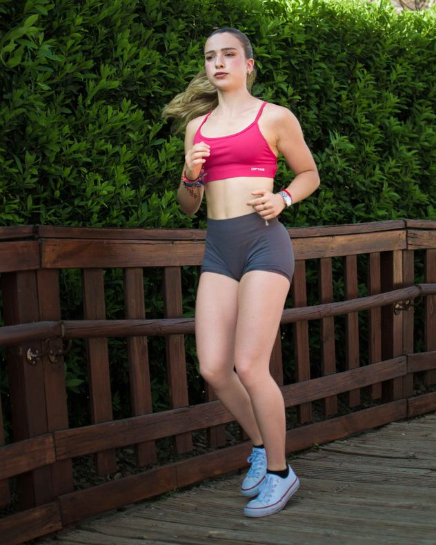 El insólito reto de correr 5K en un baño o sobre una heladera que se volvió viral. 
