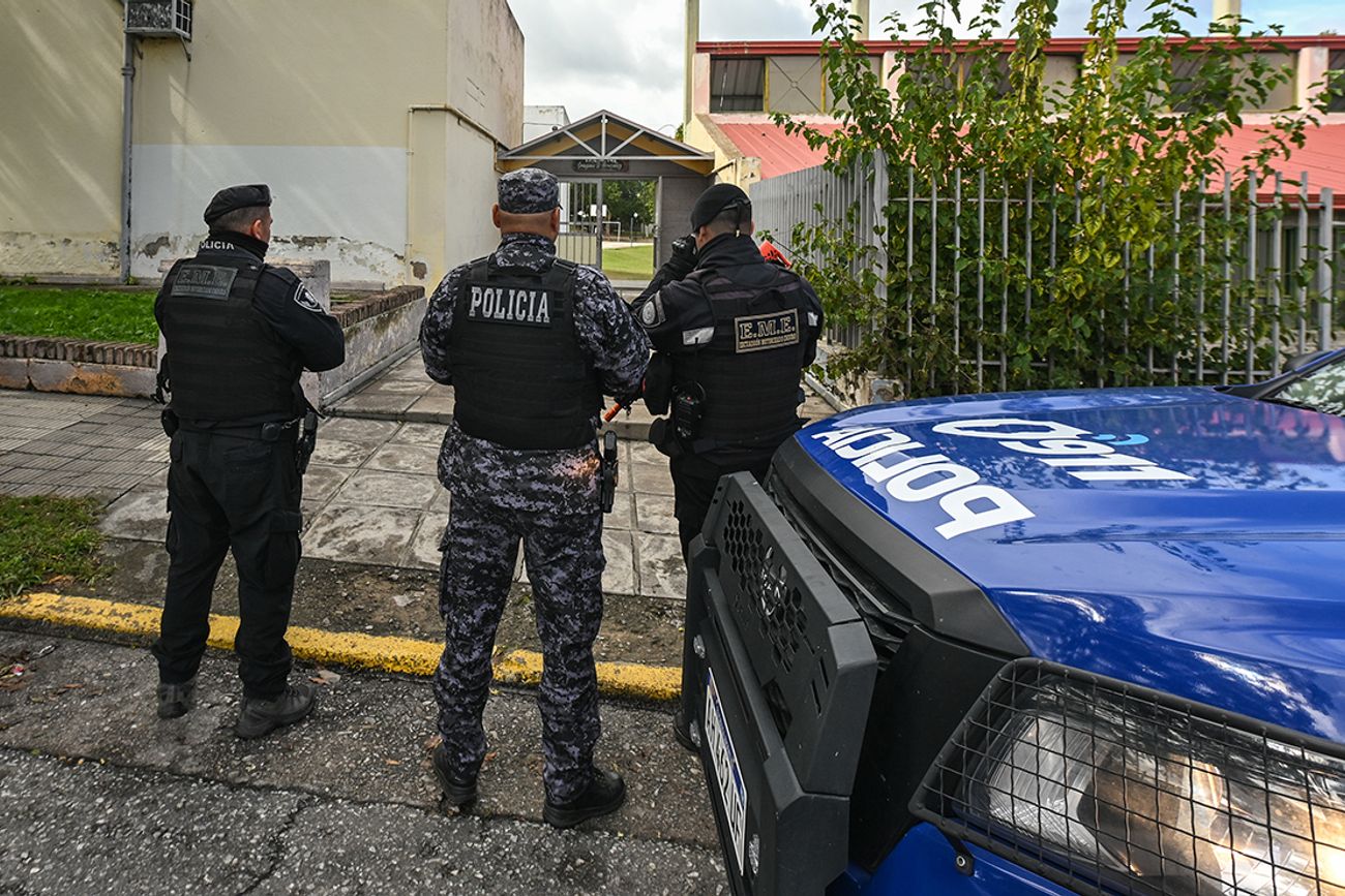 Ya investigan más de 100 amenazas en colegios de Córdoba y suman 8 los adolescentes imputados 