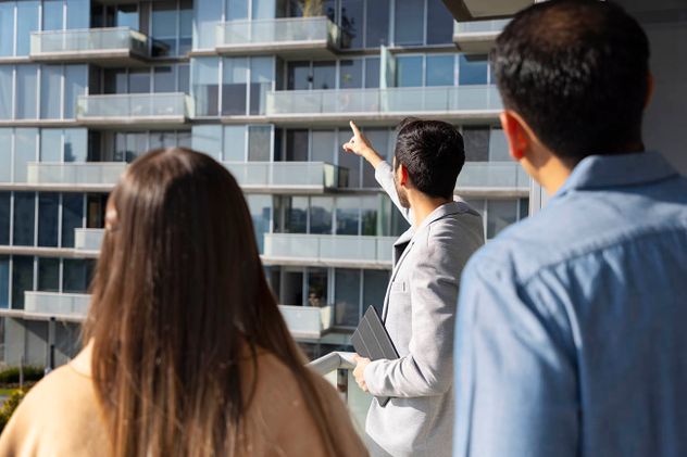 Entender al cliente, interpretar su necesidad, construir una propuesta
adecuada y actuar de manera oportuna pesan más que el contexto general.