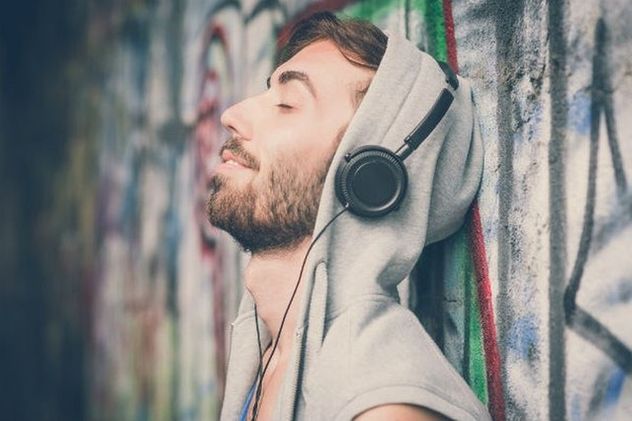 Qué dice la ciencia sobre la música: cómo ayuda al cerebro y reduce el dolor.