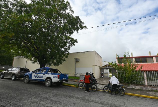 Las amenazas de tiroteo derivan en costosos operativos policiales que, según la Policía, distraen recursos de la seguridad ciudadana.