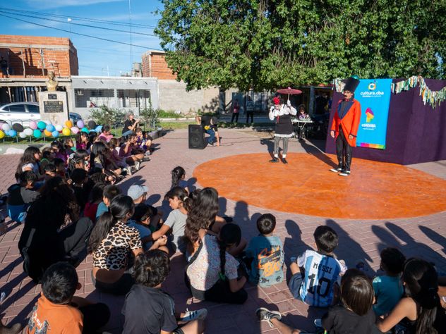 El ciclo Teatro Itinerante lleva funciones de teatro a diversos puntos de la ciudad y la provincia de Córdoba. 
