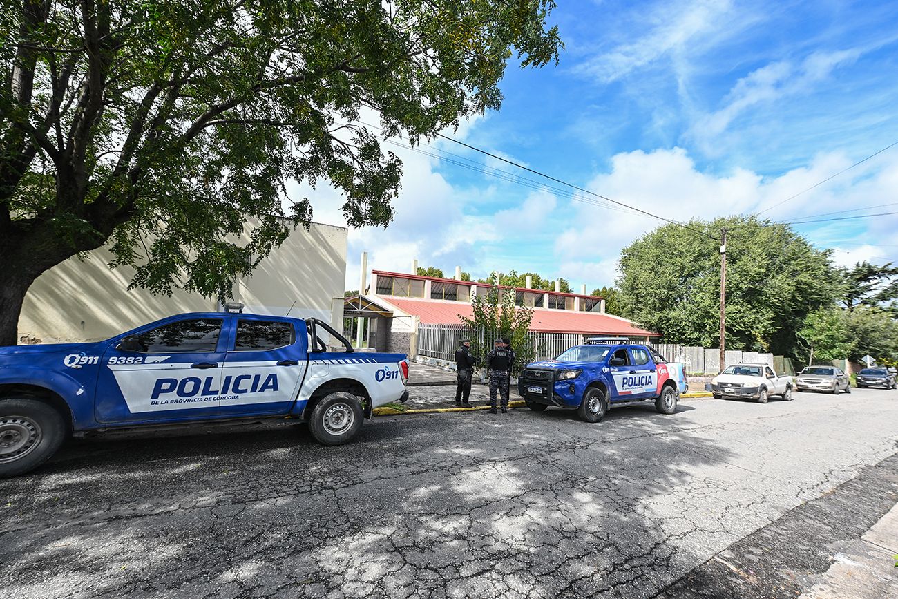 Más de 100 procedimientos y una decena de imputados por pintadas amenazantes en escuelas