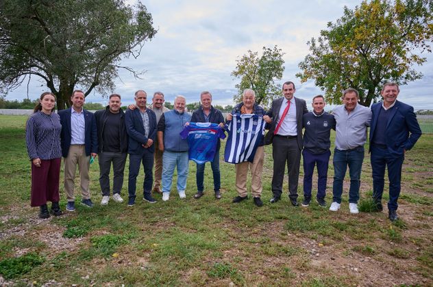 La LCF y Talleres, juntos. En un gesto de distensión y trabajo conjunto, las máximas autoridades de ambas entidades recorrieron los predios deportivos de cada institución.