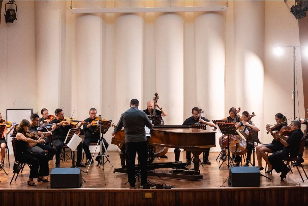 Orquesta de Cuerdas Municipal, en un pasado concierto en el auditorio de Radio Nacional. (Centro Cultural Manuel de Falla)