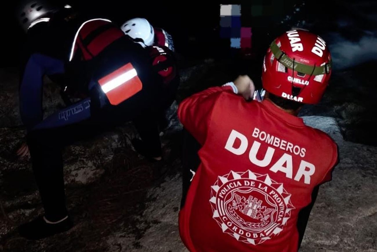 Operativo de rescate del cuerpo. (Policía)