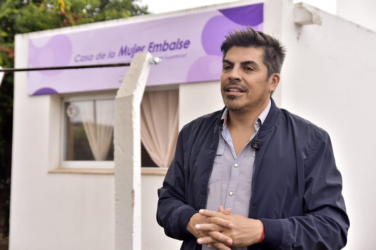 Mario Rivarola, intendente de Embalse (departamento Calamuchita). 