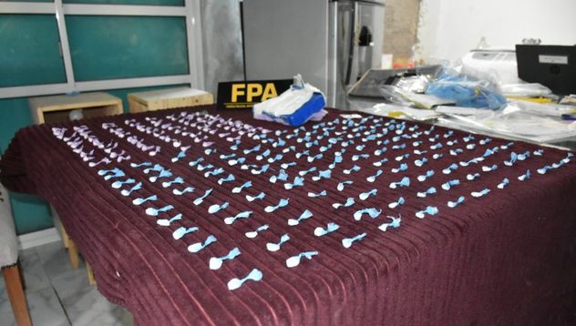Fuerza Policial Antinarcotráfico: los allanamientos, supervisados por el Ministerio Público Fiscal, fueron llevados a cabo en los barrios Liceo III Sección, 26 de Junio y General Savio.