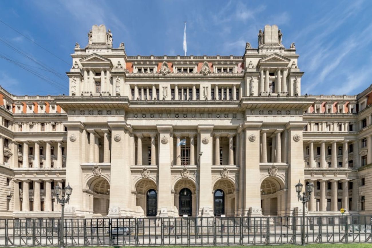 Palacio de Justicia, edificio de la Corte Suprema.