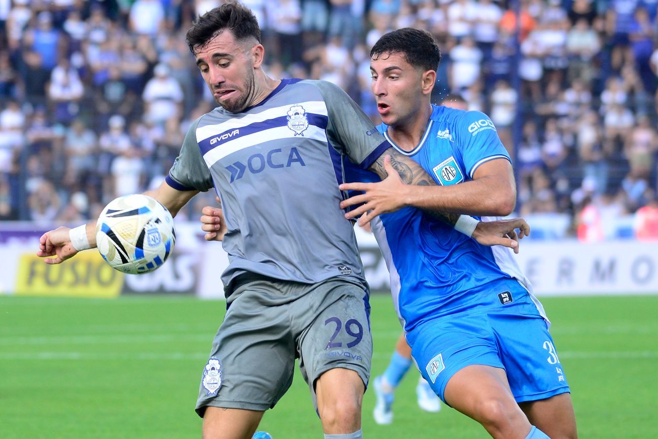 Estudiantes de Río Cuarto ante Gimnasia, en La Plata.
