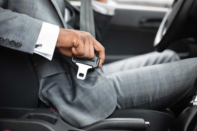 Antes de viajar: qué revisar en el cinturón de seguridad para evitar accidentes.