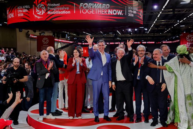 IV Cumbre en Defensa de la Democracia 2026, Barcelona, España.