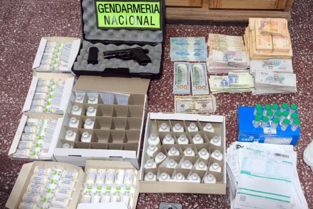 Allanamiento masivo en Paraná tras el hallazgo de una encomienda con fentanilo