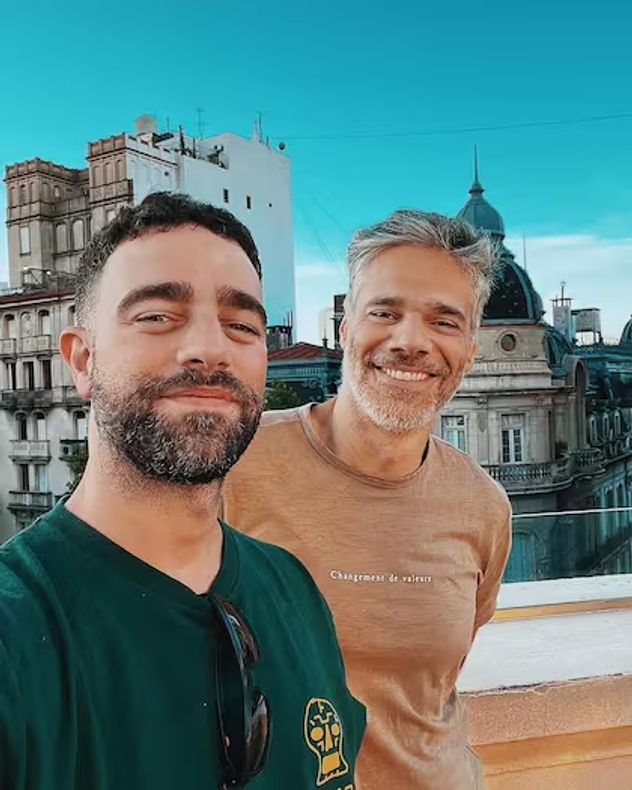 Diego Poggi y su novio.