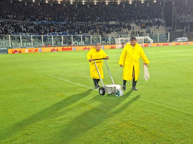 No se pudo jugar en el Kempes por la lluvia: suspendido Talleres-Riestra.