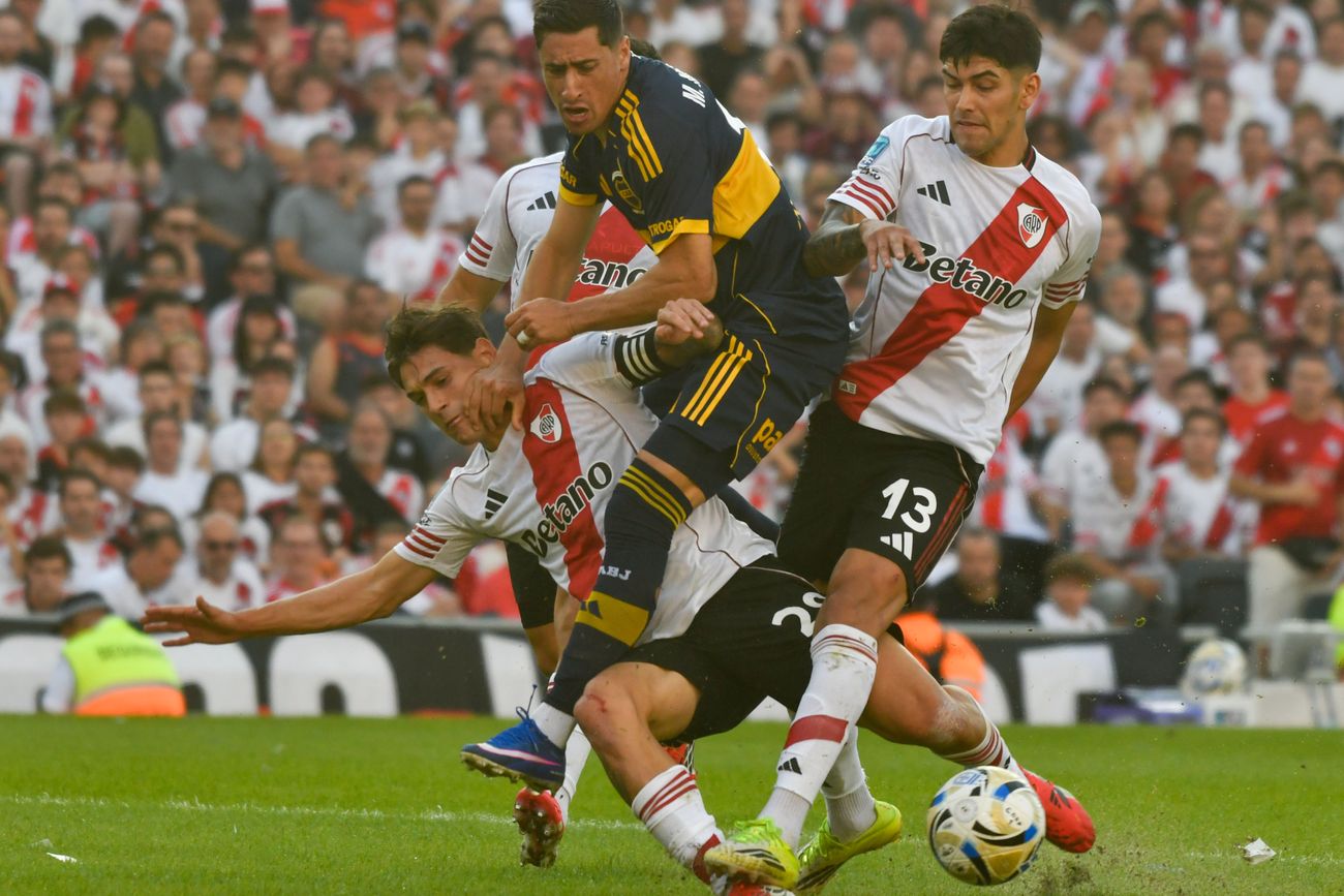 River y Boca se enfrentaron por el Torneo Apertura 2026 en el Monumental.