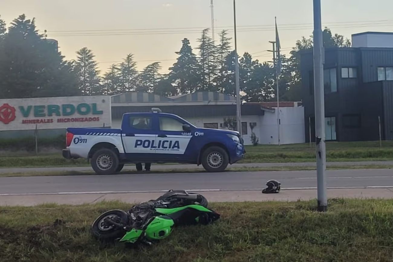 Alta Gracia. Un motociclista falleció tras chocar con un caballo en la ruta provincial 5. 