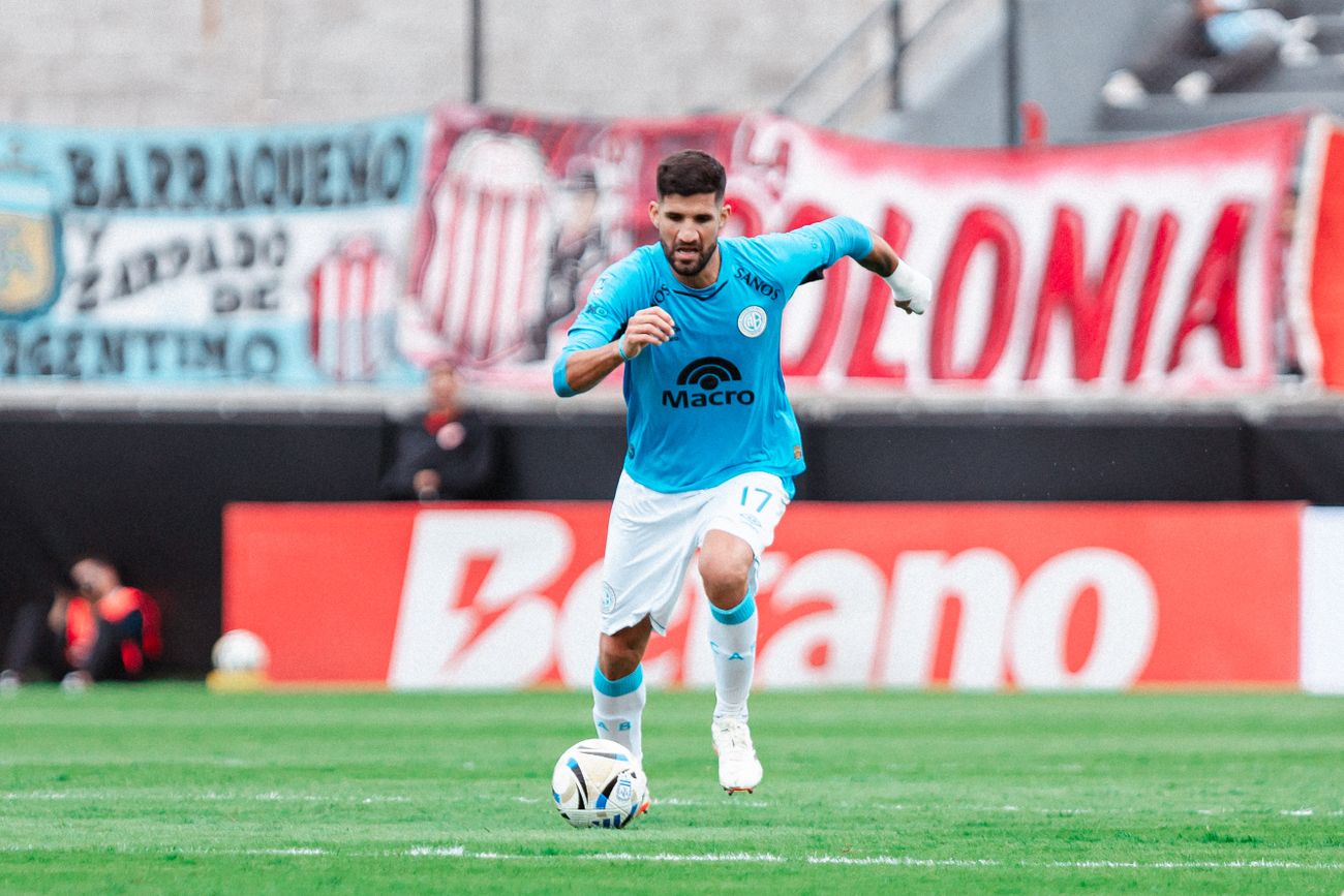 Lisandro López por largos pasajes buscó ser el conductor del equipo (Prensa Belgrano).