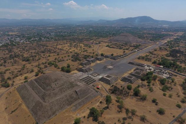 Tiroteo en México: un hombre disparó desde la pirámide Teotihuacán, mató a una turista y luego se suicidó