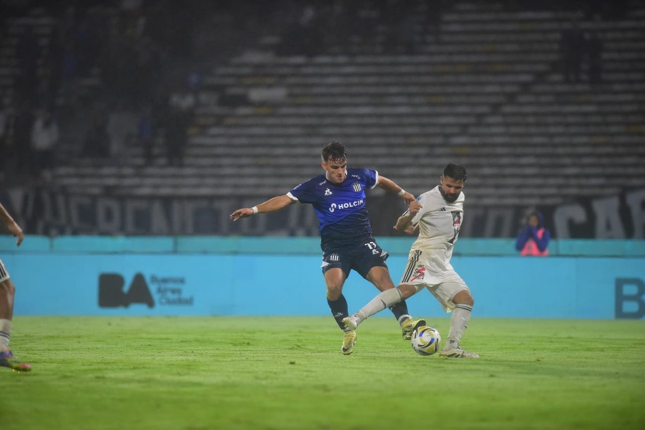 Talleres venció a Riestra en el Kempes por el Apertura 2026. Depietri se metió en la historia la "T". Entre la lucha contra las lesiones y el desafío de ganarle el puesto a Rick, "Valen" quiere ser pieza clave, de cara a los duelos decisivos ante Estudiantes de La Plata y Unión, donde el Matador busca sellar su clasificación entre los cuatro mejores.