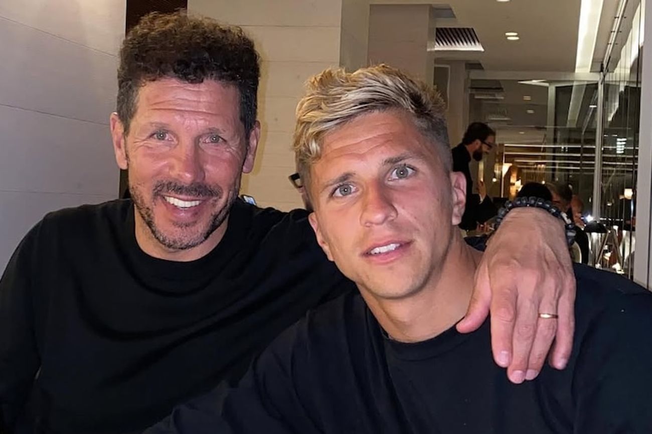 Gialuca Simeone junto a su papá.