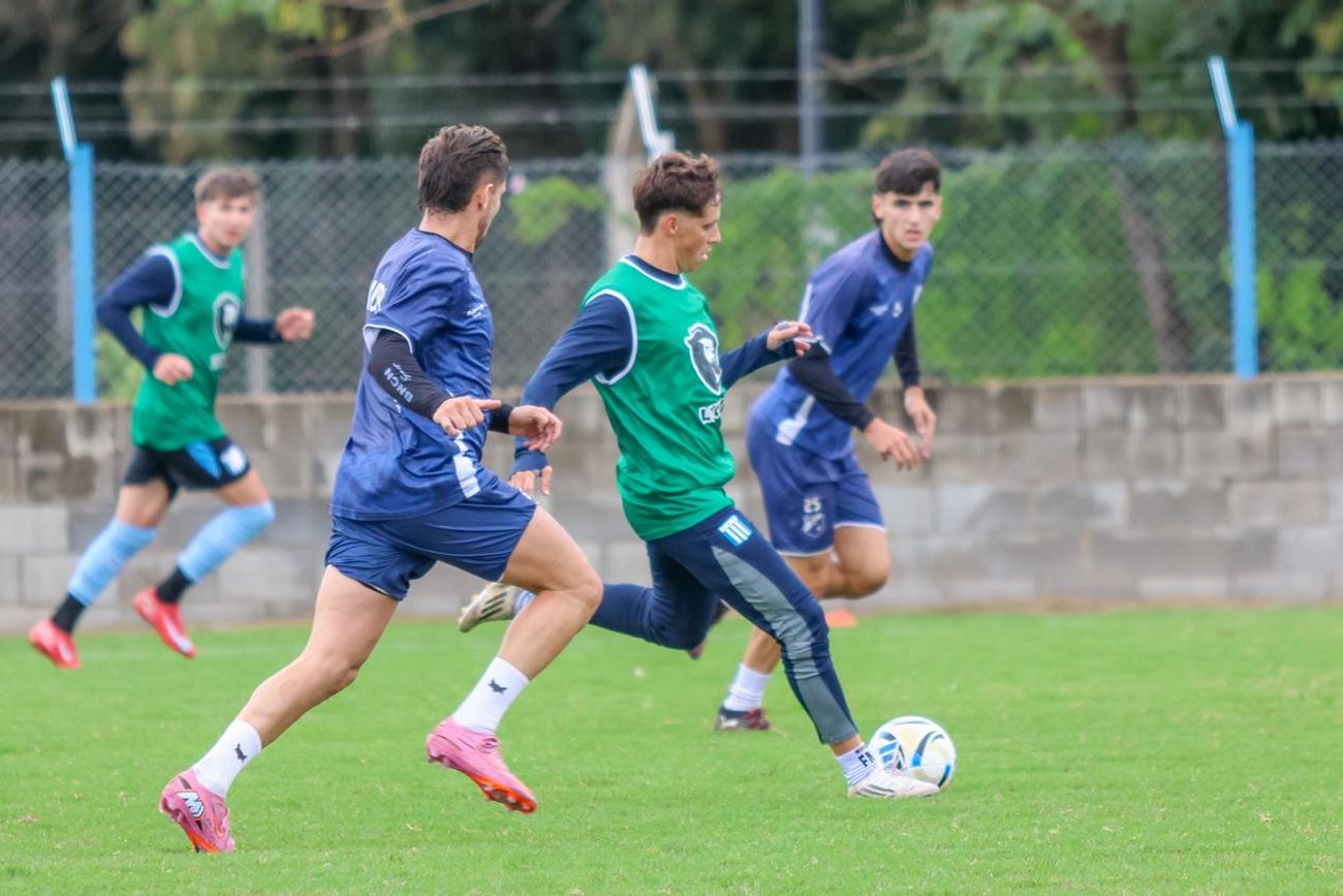 Racing y Juniors quedaron a mano este martes. 