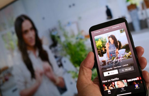 Netflix lanza un feed estilo TikTok para ver series y películas más rápido.