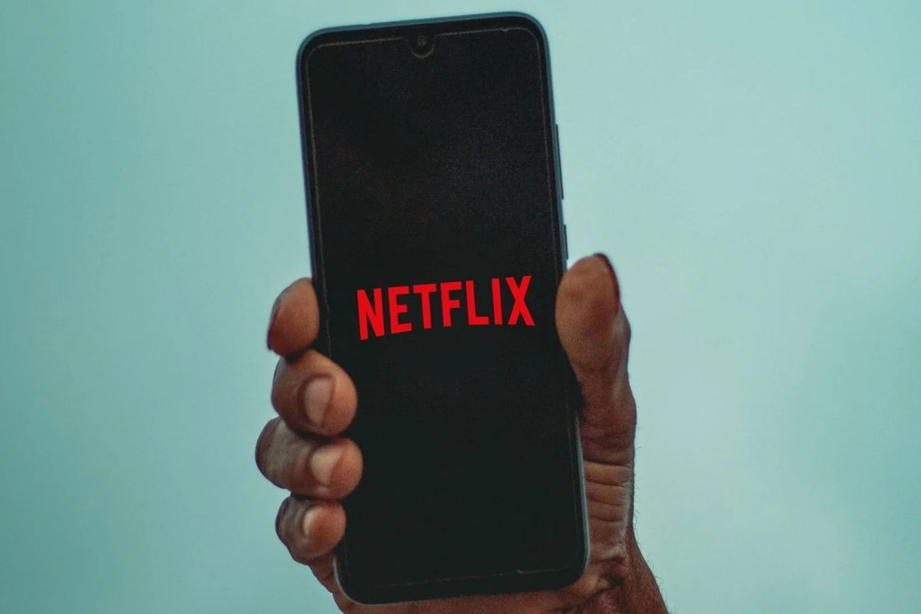 Netflix lanza un feed estilo TikTok para ver series y películas más rápido.