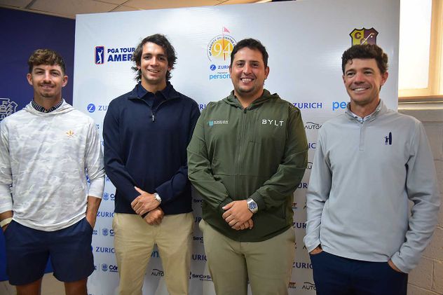 De izquierda a derecha, Sam Bennett, Segundo Oliva Pinto, Mateo Pulcini y Jorge Fernández Valdés.