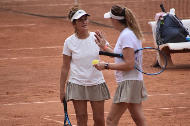 Noventa jugadoras participaron del torneo “Doble Desafío” en una jornada de gran convocatoria en Villa Allende.