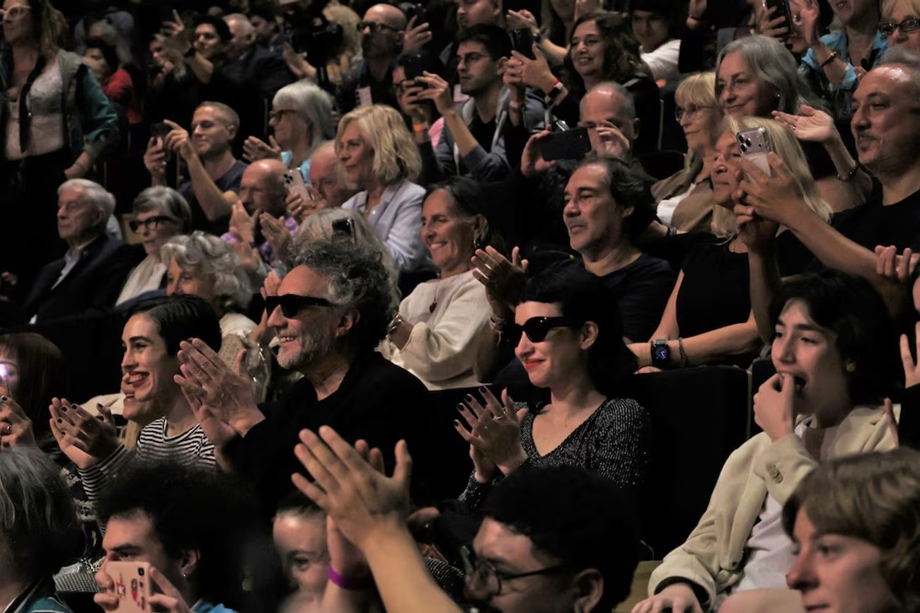 Fito Páez y Sofía Gala juntos en el homenaje a Moria Casán.