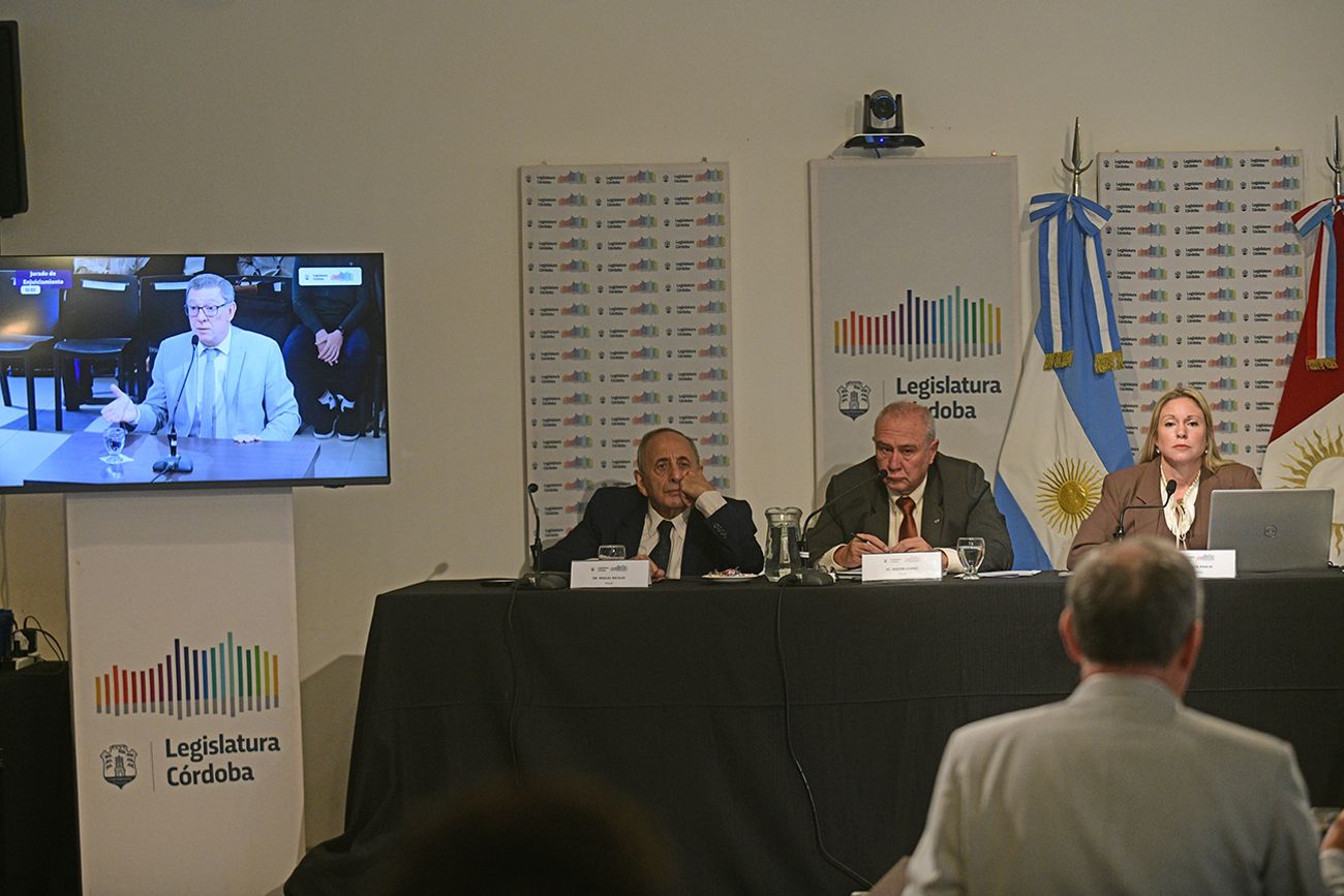 El fiscal Javier Di Santo declara en el Jury por el caso Dalmasso. (Ramiro Pereyra)