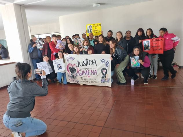 Juicio en Villa Dolores. Allegados a  Gimena Barrios, la joven fallecida, reclamaron justicia en Tribunales. La condena al acusado fue por femicidio. 